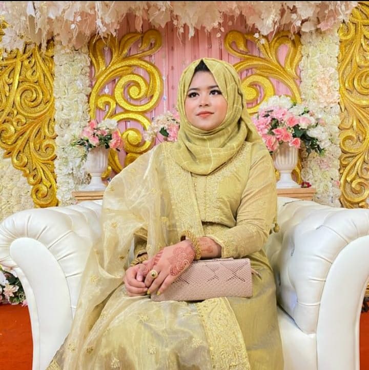 azra afrin